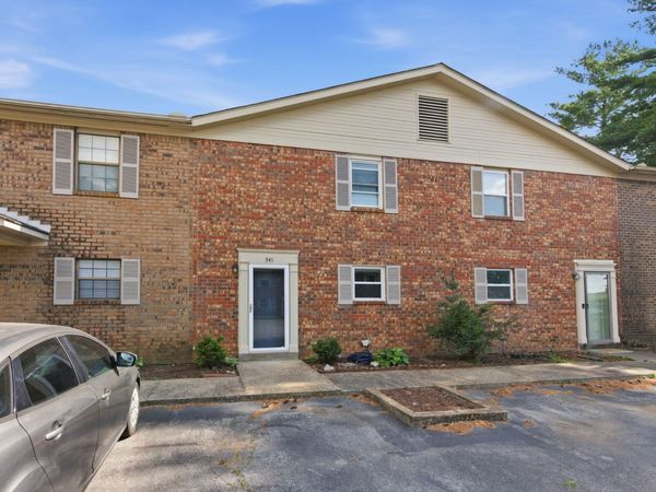 541 River Rock Blvd, Murfreesboro, TN 37128