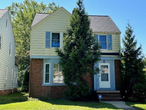 3742 Silsby Road, University Heights, OH 44118