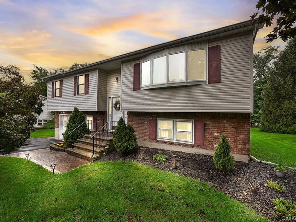 96 Lake Nanuet, Nanuet, NY 10954