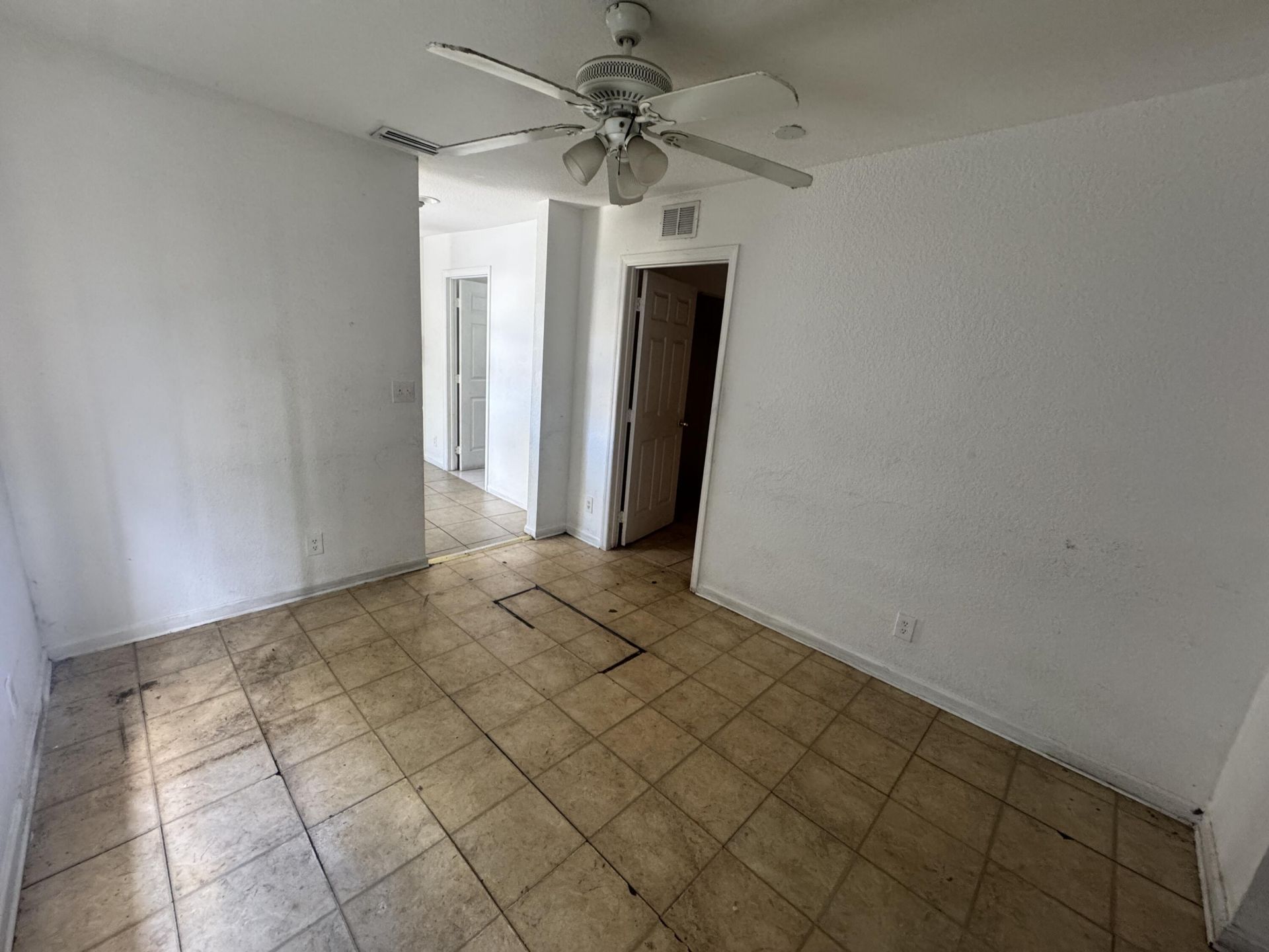 11 S D Street, Lake Worth Beach, FL 33460 Photo