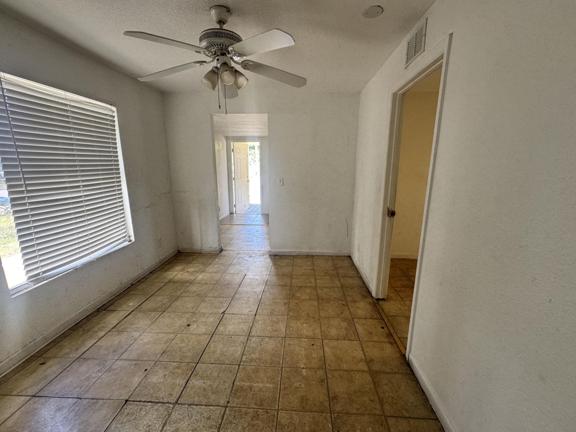 11 S D Street, Lake Worth Beach, FL 33460 Photo