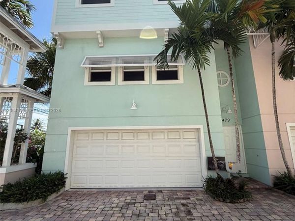 479 NE 1st St, Pompano Beach, FL 33060