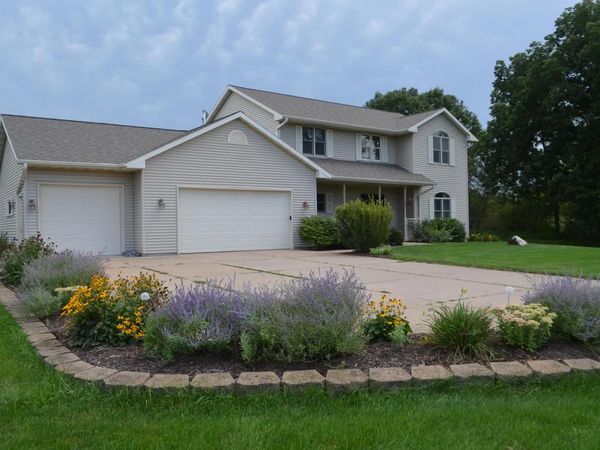 W4175 Schild ROAD, West Salem, WI 54669