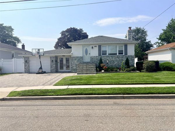 3362 Elliott Boulevard , Oceanside, NY 11572