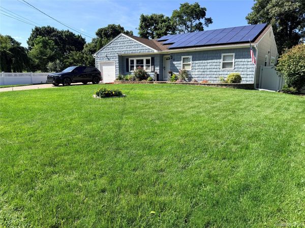 35 Ranch Drive , Shirley, NY 11967