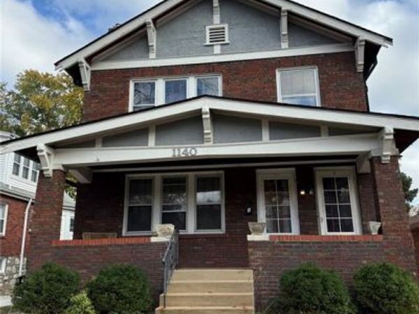 1140 Edward Terrace, St Louis, MO 63117