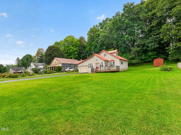 11 Haines Street, Mayfield, NY 12117