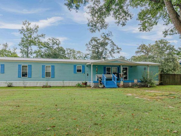 15250 E Beaver Dr, Pride, LA 70770