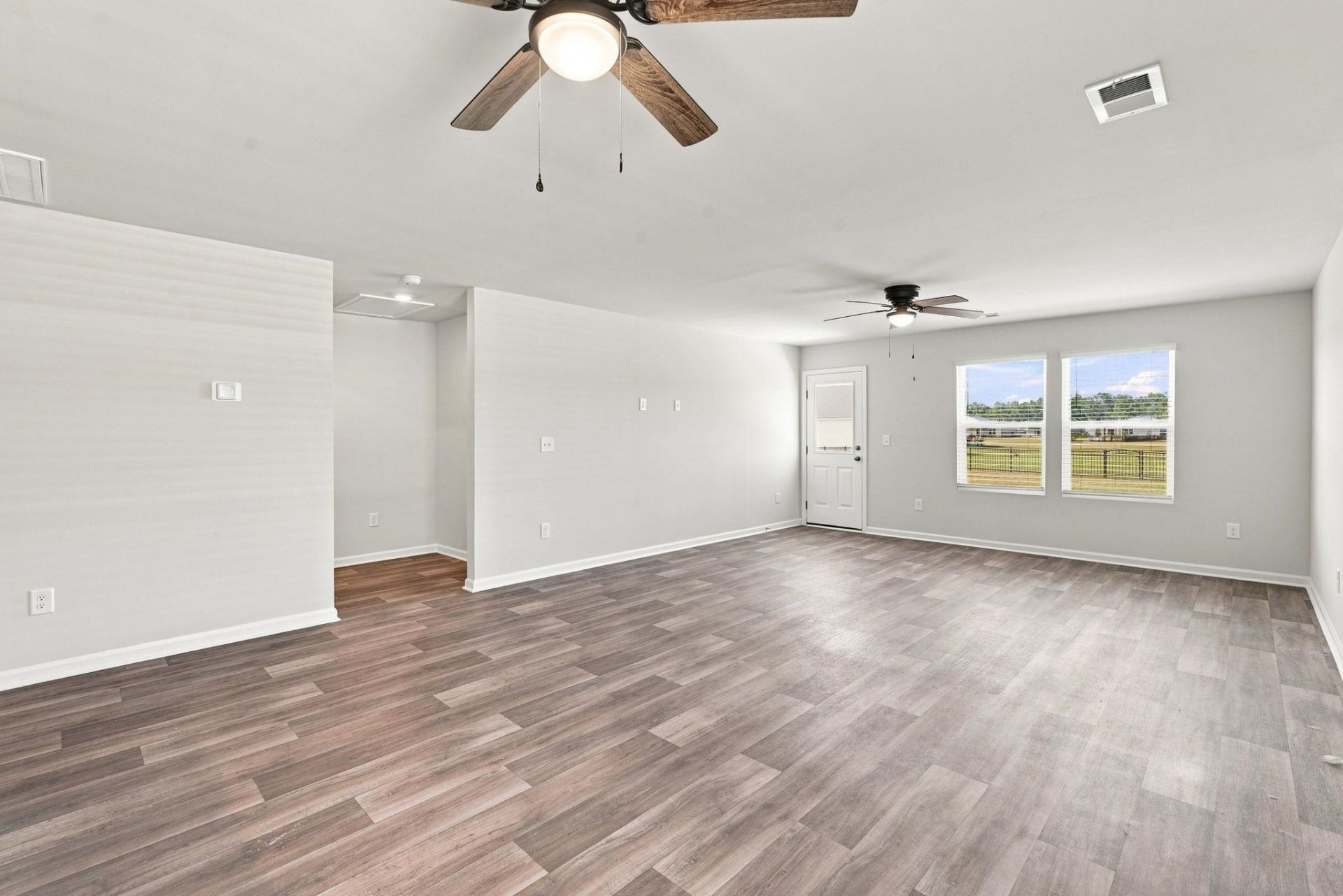 171 Warner Crossing Way Photo 9