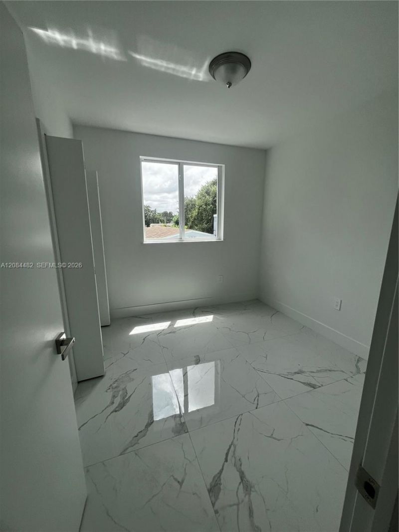 2100 NW 102nd St, Unit 2, Miami, FL 33147 Photo