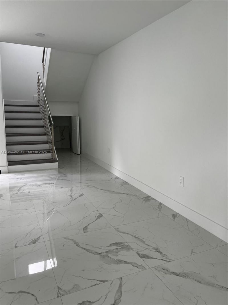 2100 NW 102nd St, Unit 2, Miami, FL 33147 Photo