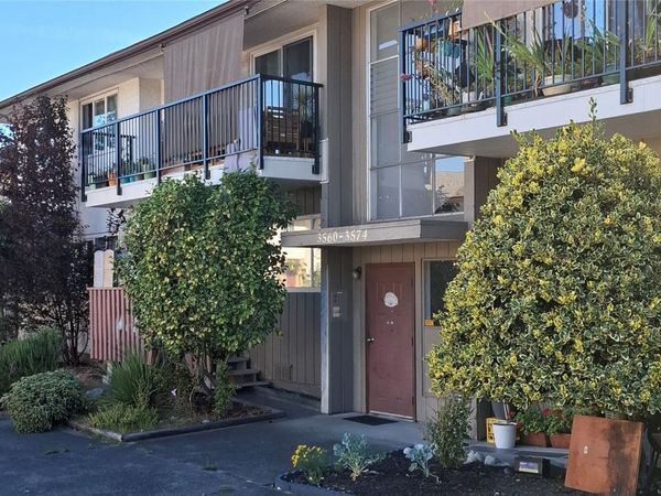3566 Tillicum Rd, Saanich, BC V8Z 4H4