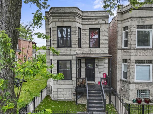 614 N Troy Street , Unit 2, Chicago, IL 60612