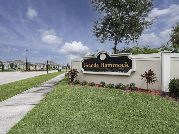 80 52ND Square, Vero Beach, FL 32968