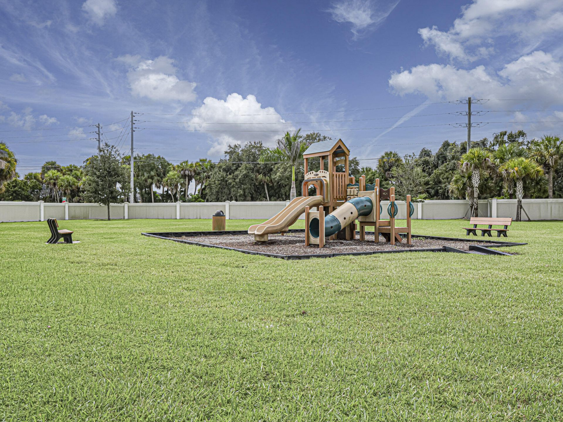 80 52nd Square, Vero Beach, FL 32968 Photo