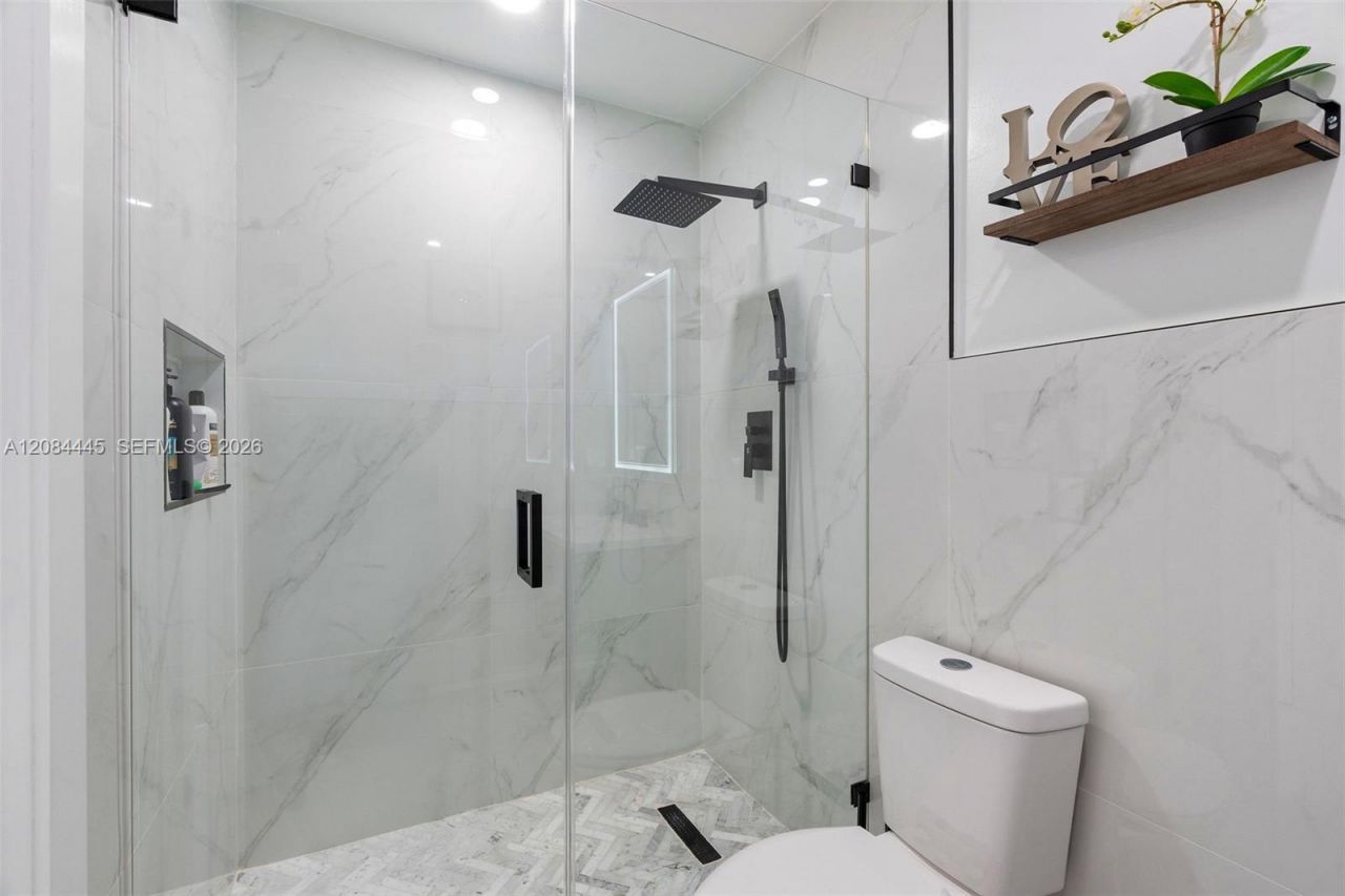 17374 NW 66th Pl , Hialeah, FL 33015 Photo