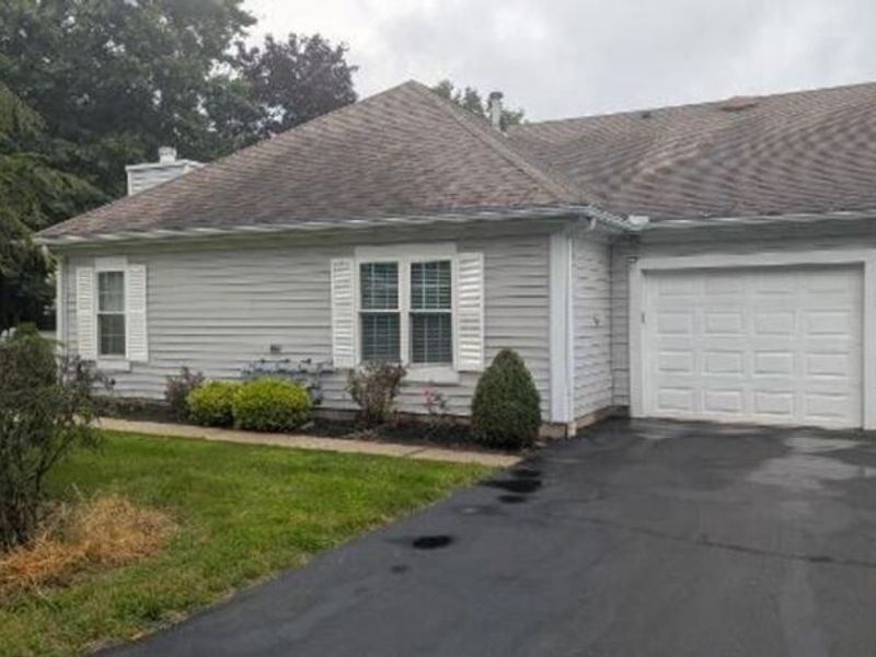 50 Stratford Green Drive, Unit 4, Canfield, OH 44406 Photo 4
