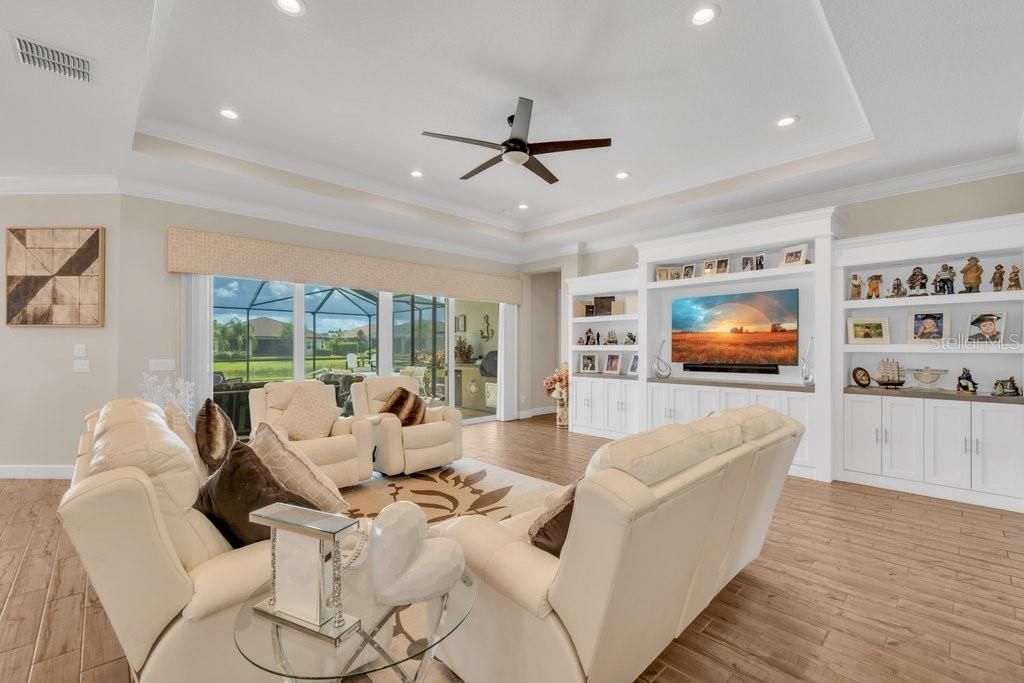 4906 Pamplona Court, Wimauma, FL 33598 Photo