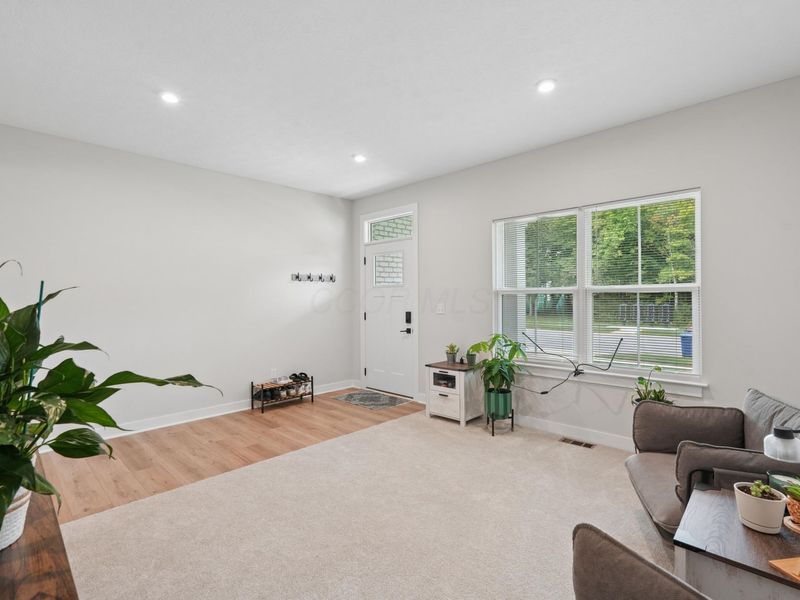 228 Livorno Road, Delaware, OH 43015 Photo 7