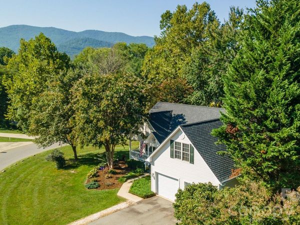38 Eden Glen Road, Black Mountain, NC 28711