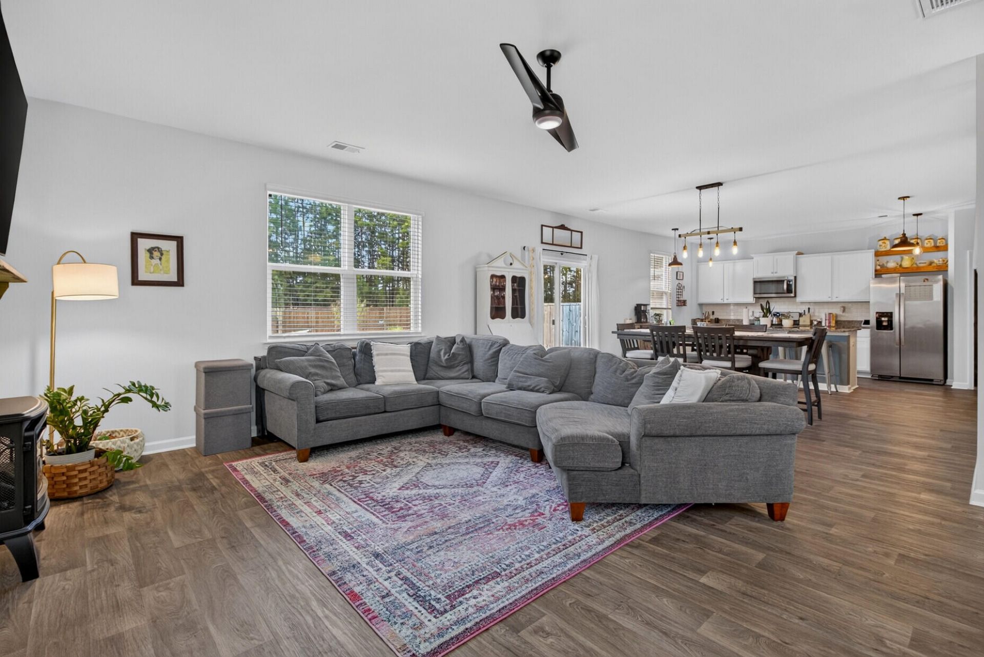 384 Bering Lane Photo 9