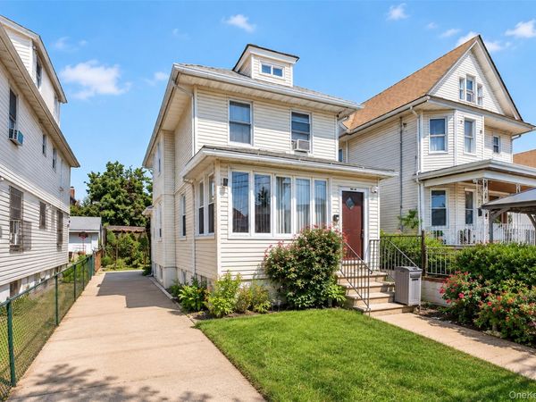 132-35 57th Road, Flushing, NY 11355
