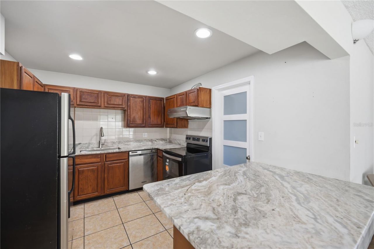 318 Barlow Avenue, Unit 71, Sarasota, FL 34232 Photo
