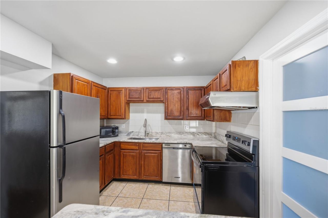 318 Barlow Avenue, Unit 71, Sarasota, FL 34232 Photo