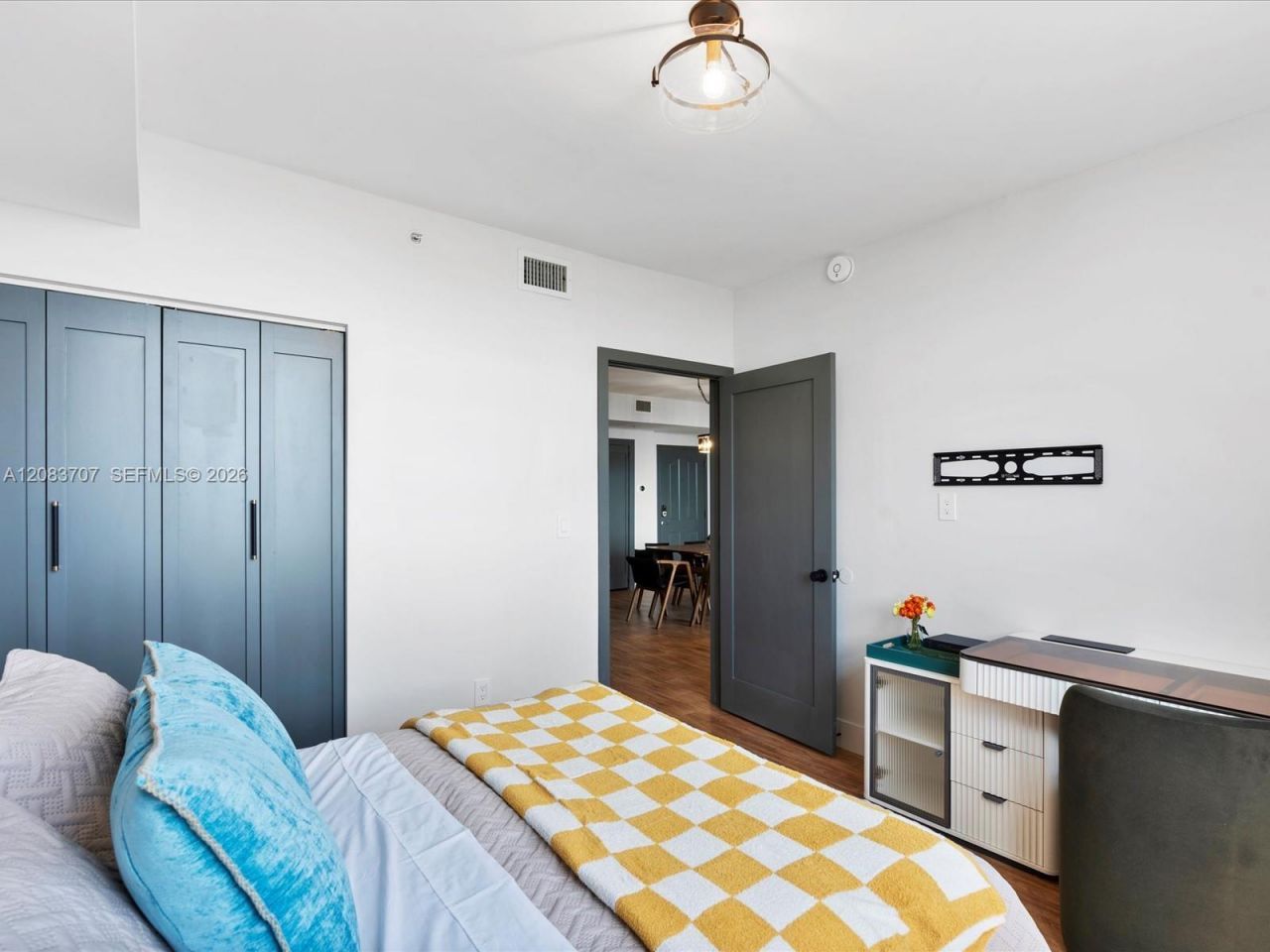 5077 NW 7th St, Unit 1117, Miami, FL 33126 Photo