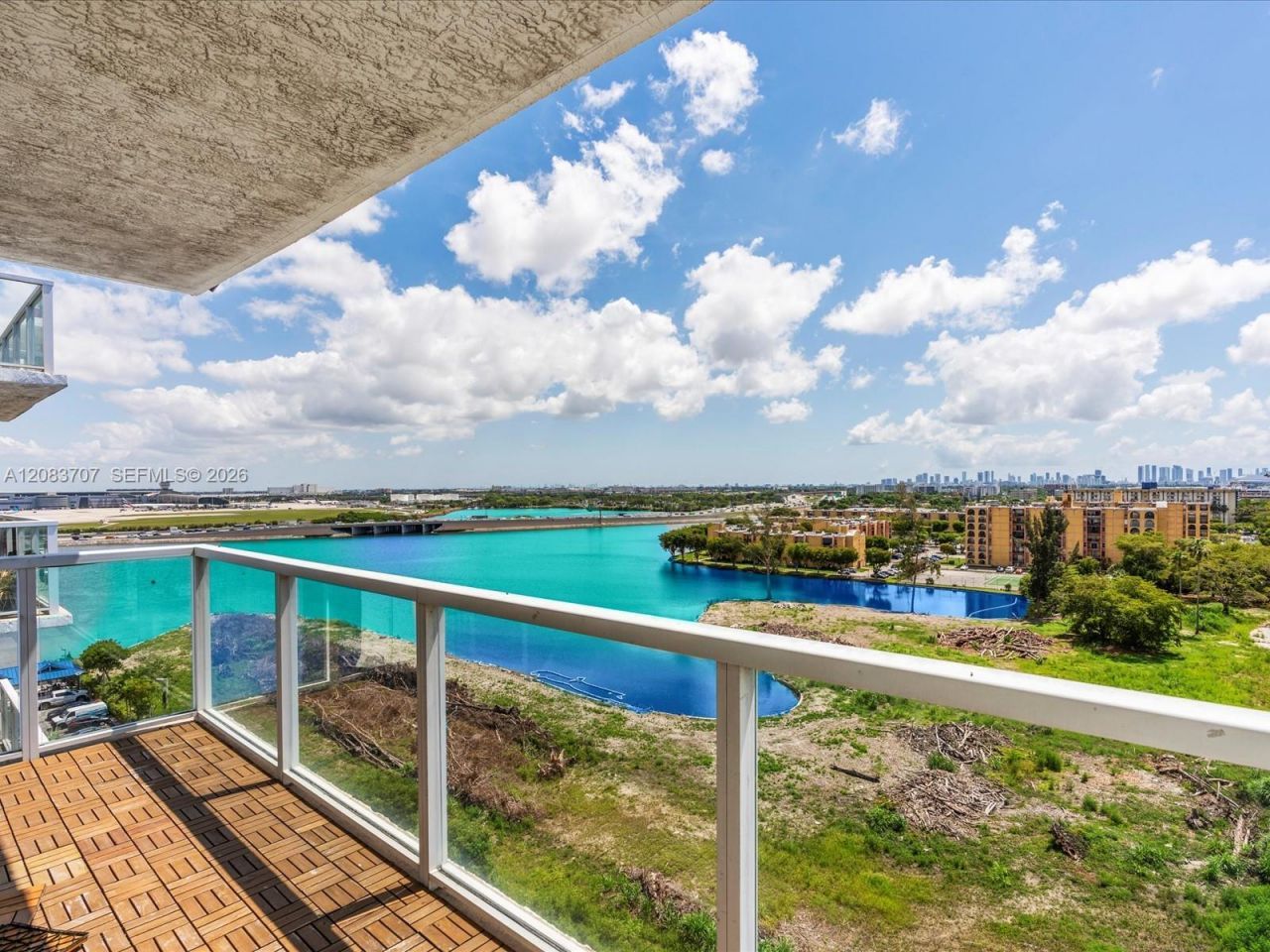 5077 NW 7th St, Unit 1117, Miami, FL 33126 Photo