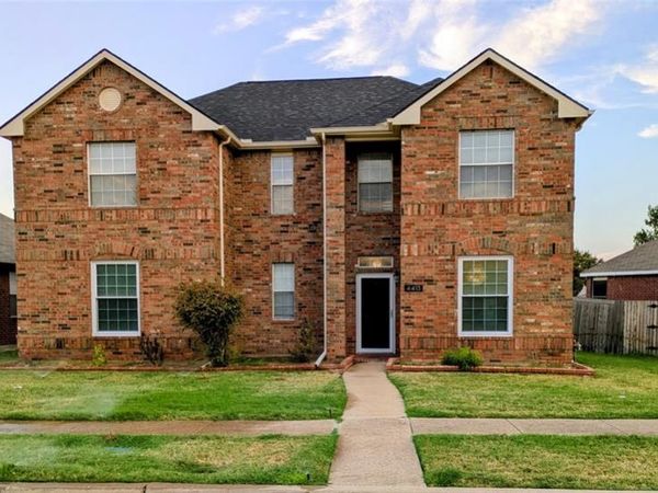 4413 Stirling Drive , Garland, TX 75043
