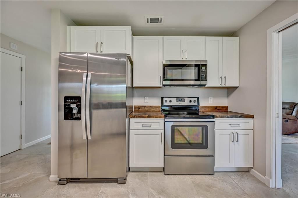 1482 N Larkwood Sq, Fort Myers, FL 33919 Photo