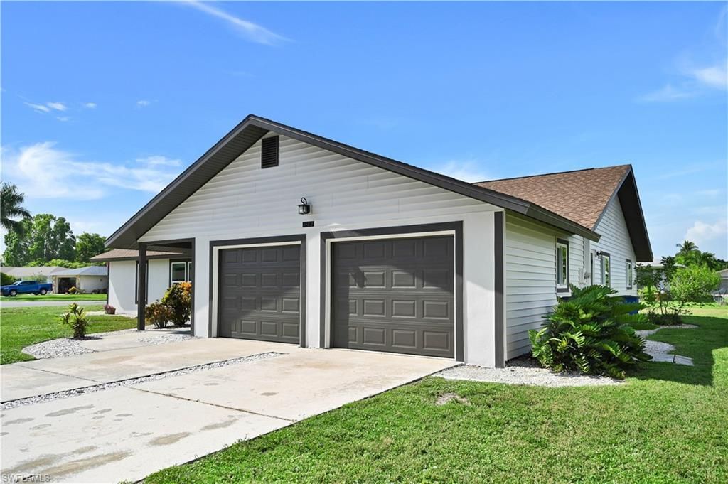 1482 N Larkwood Sq, Fort Myers, FL 33919 Photo
