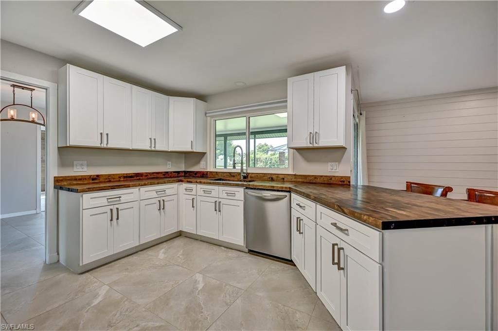 1482 N Larkwood Sq, Fort Myers, FL 33919 Photo