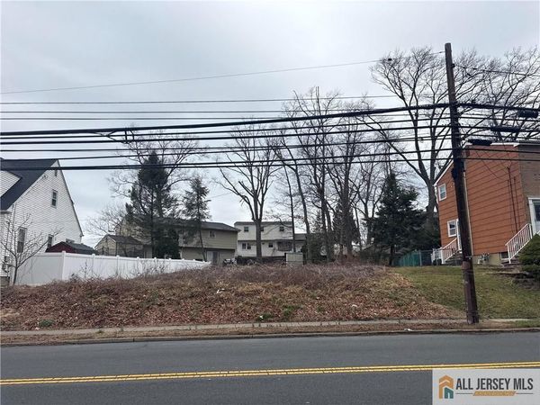 3387 Washington Road , Parlin, NJ 08859