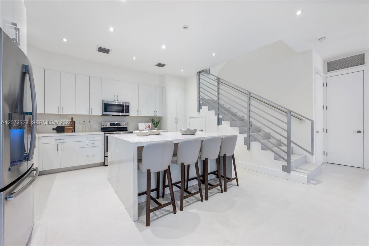 1620 And 1622 SW 30th Ave , Miami, FL 33145 Photo
