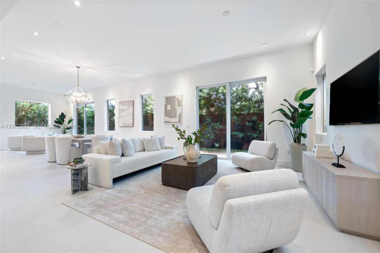 1620 And 1622 SW 30th Ave , Miami, FL 33145 Photo
