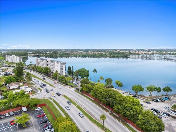 1200 NE Miami Gardens Dr , Unit 315W, Miami, FL 33179