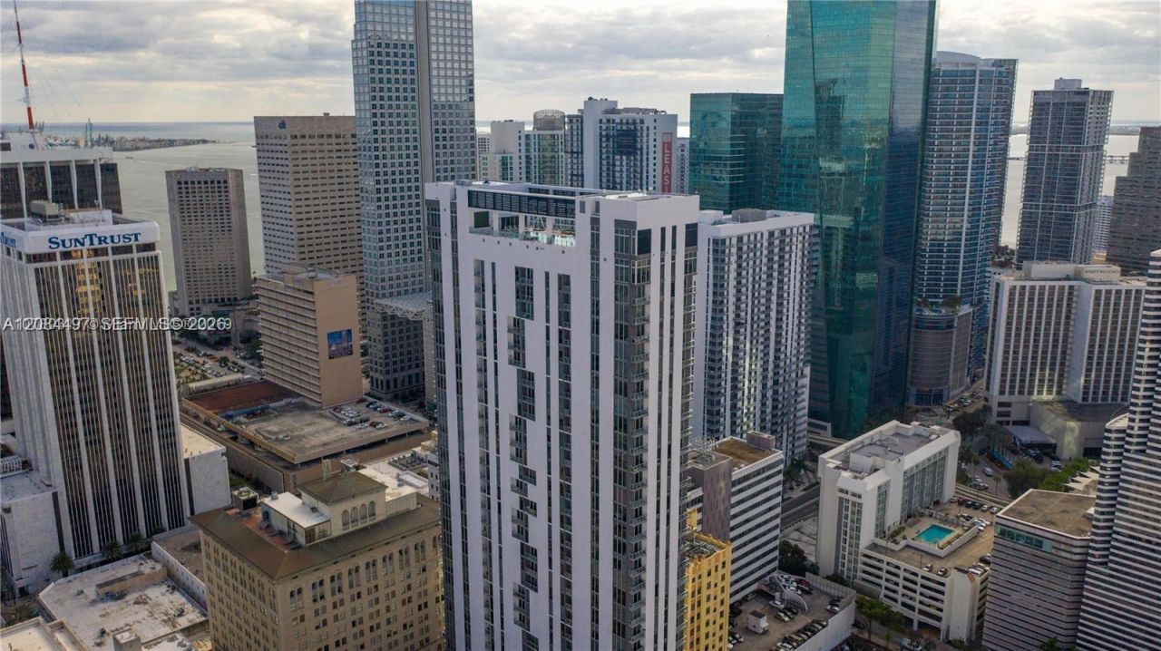 151 SE 1st St , Unit PH08, Miami, FL 33131 Photo