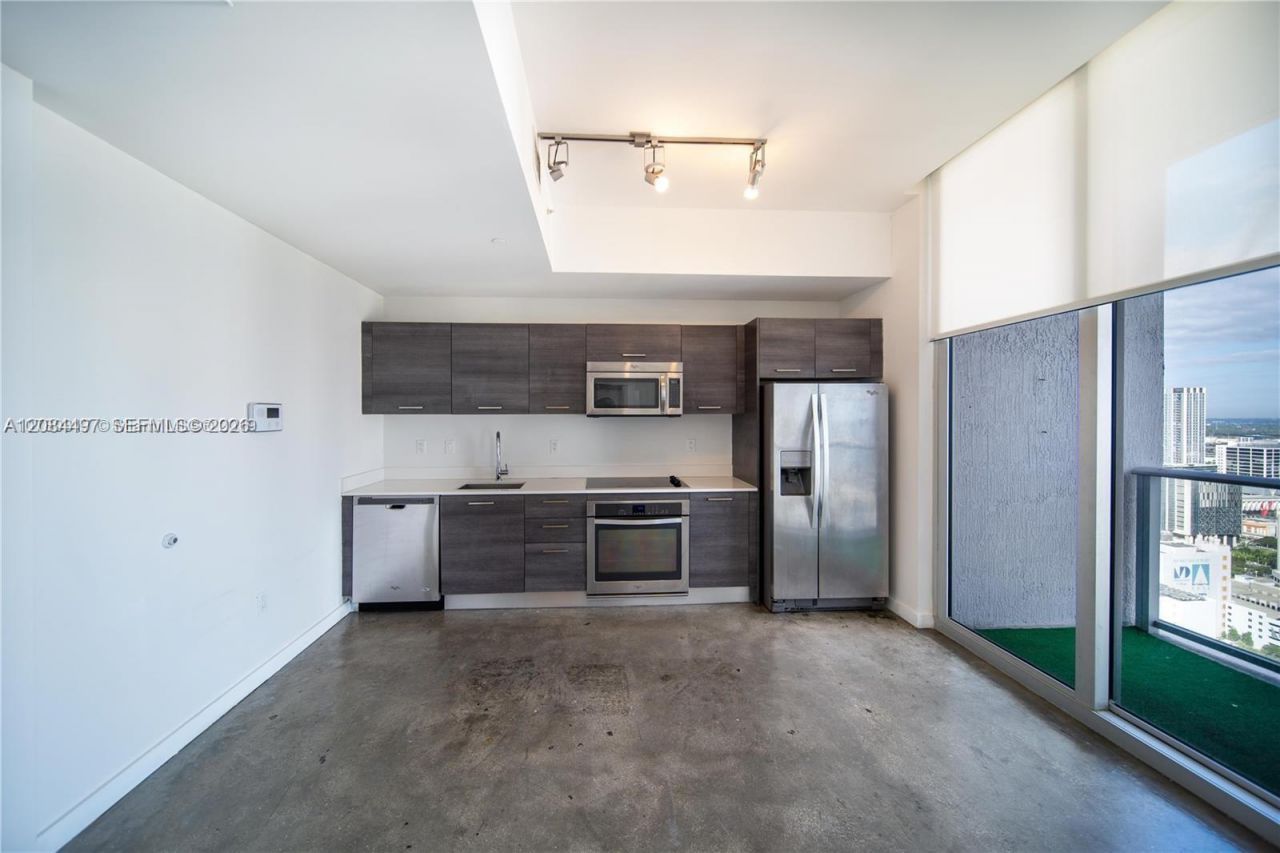 151 SE 1st St , Unit PH08, Miami, FL 33131 Photo