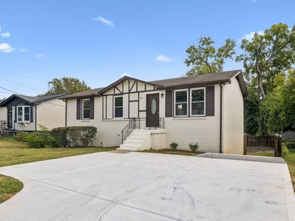 3133 Greggwood Dr, Nashville, TN 37207