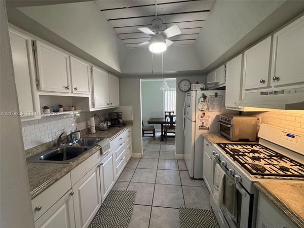 11467 SW 109th Rd, Unit 7B, Miami, FL 33176