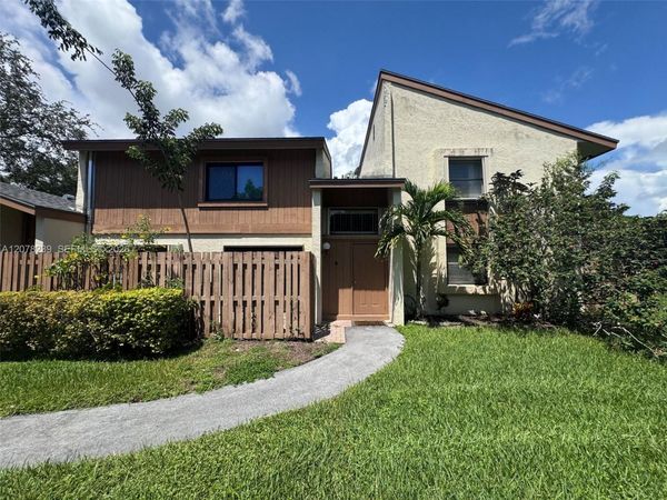 11467 SW 109th Rd, Unit 7B, Miami, FL 33176