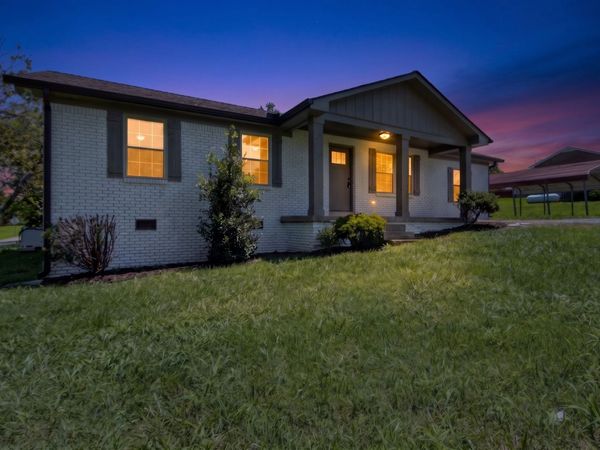 210 Crenshaw Rd, Hartsville, TN 37074