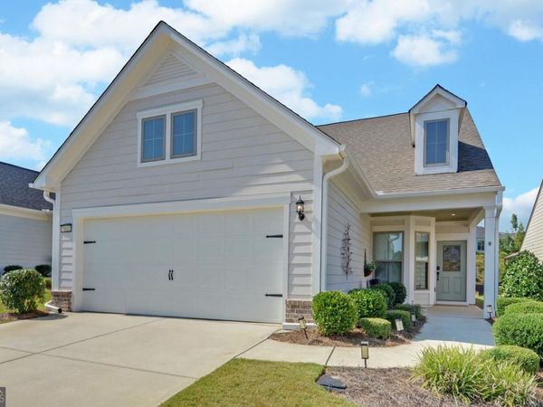 5663 Villa Crest Drive, Hoschton, GA 30548