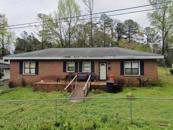 321 Mary Ave, Alexander City, AL 35010