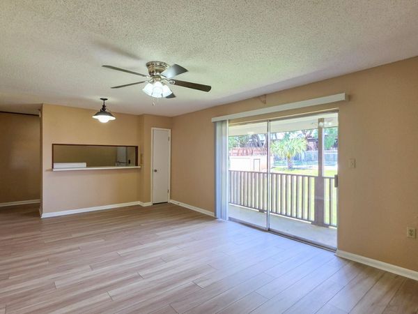 405 Marshall Court, Unit 7, Fort Walton Beach, FL 32548