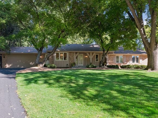 6619 Londonderry Drive, Edina, MN 55436