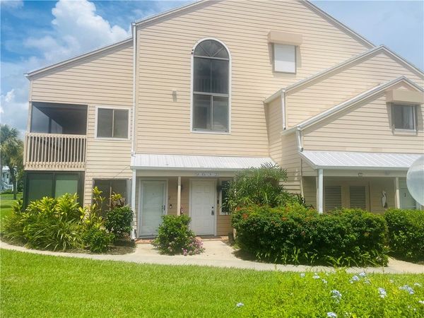 9632 Riverside Drive, Unit 5, Sebastian, FL 32958