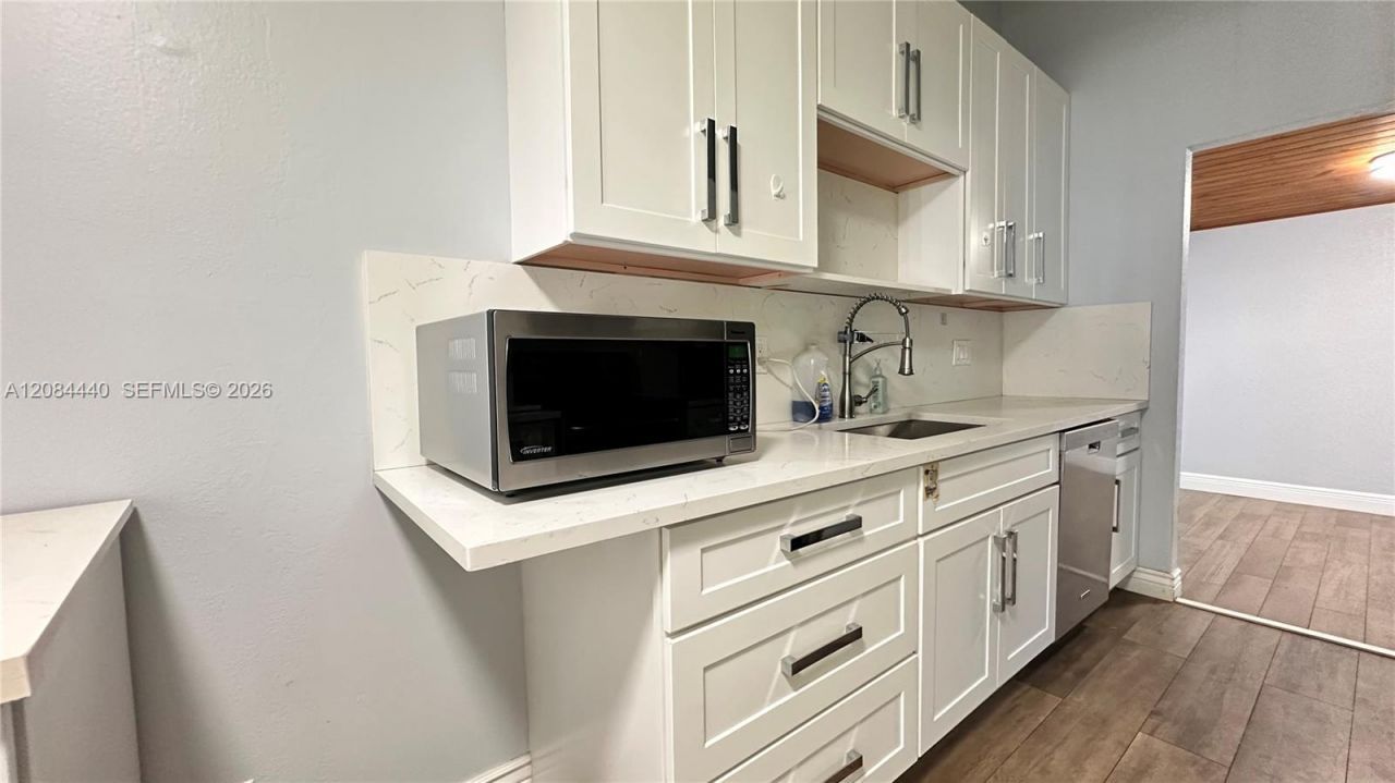 566 SW 20th Ct , Unit 5, Delray Beach, FL 33445 Photo